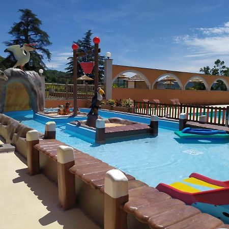 Camping Domaine De Senaud Albon Екстериор снимка