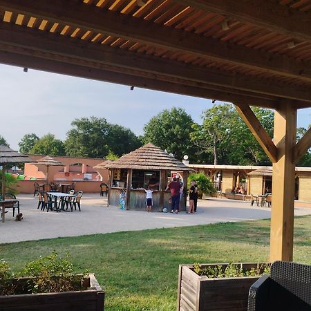 Camping Domaine De Senaud Albon Екстериор снимка