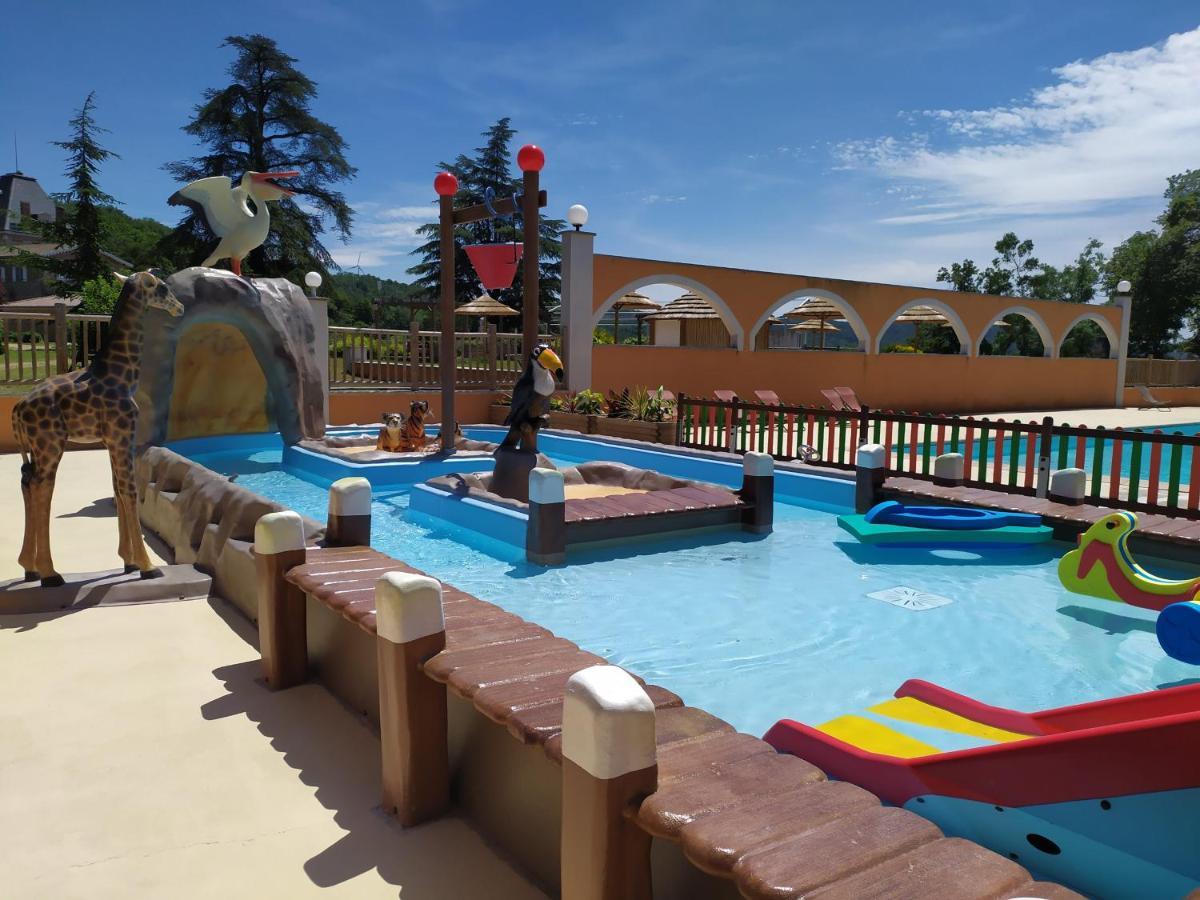 Camping Domaine De Senaud Albon Екстериор снимка