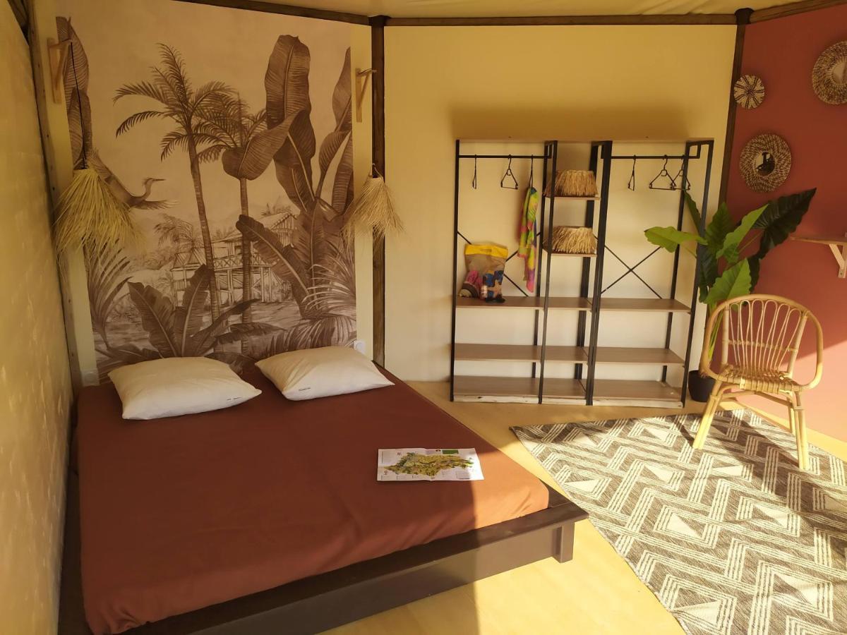 Camping Domaine De Senaud Albon Екстериор снимка