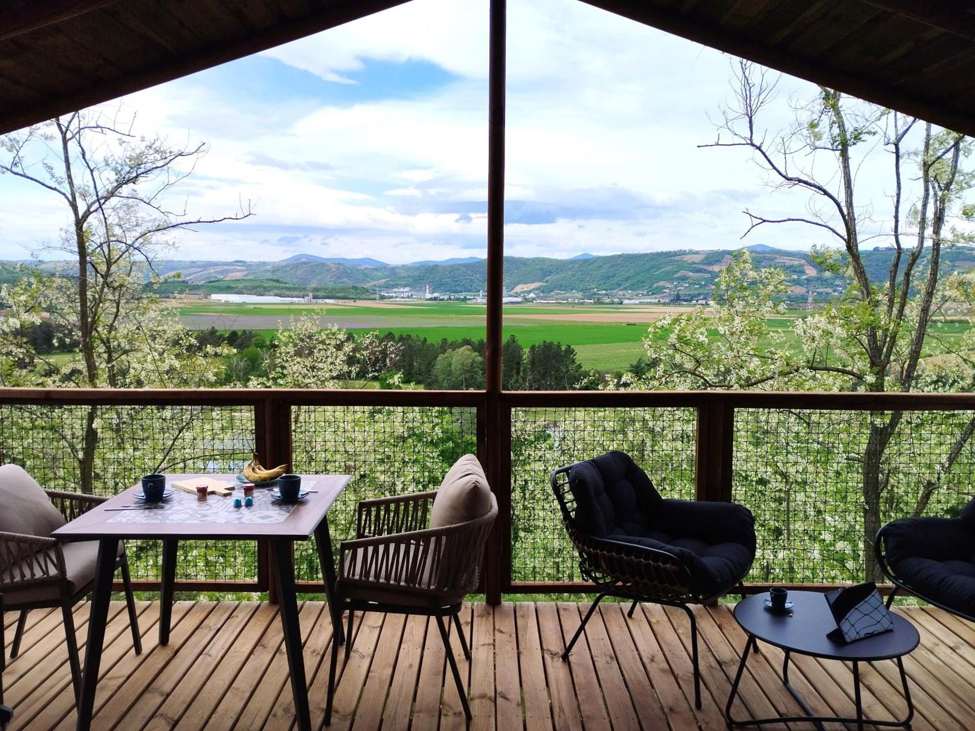 Camping Domaine De Senaud Albon Екстериор снимка