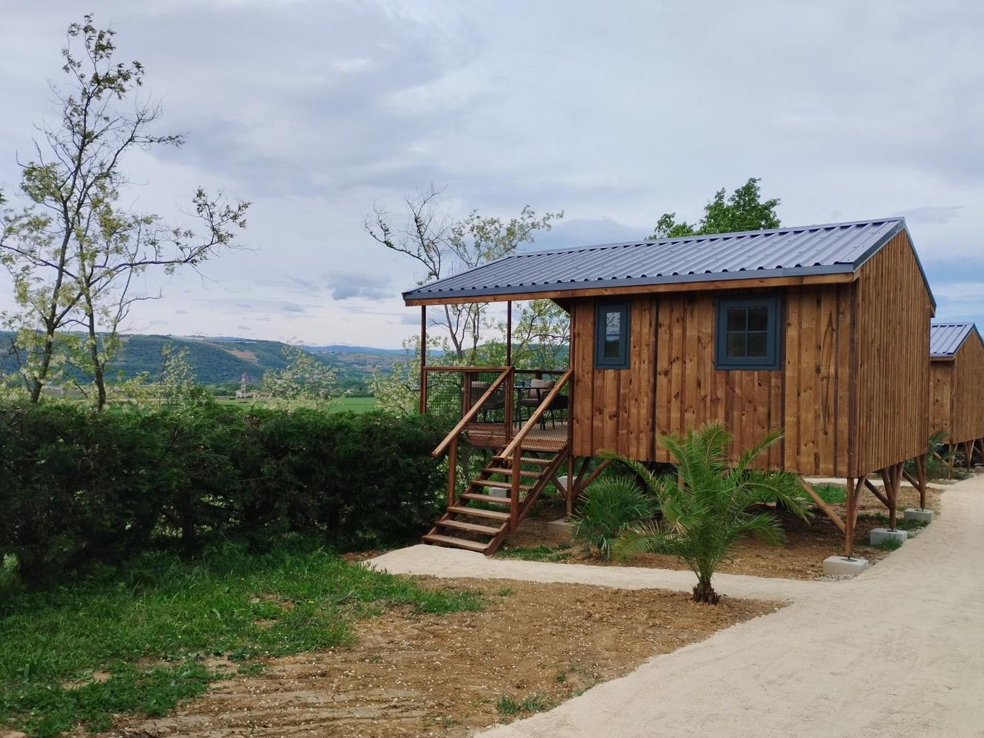 Camping Domaine De Senaud Albon Екстериор снимка