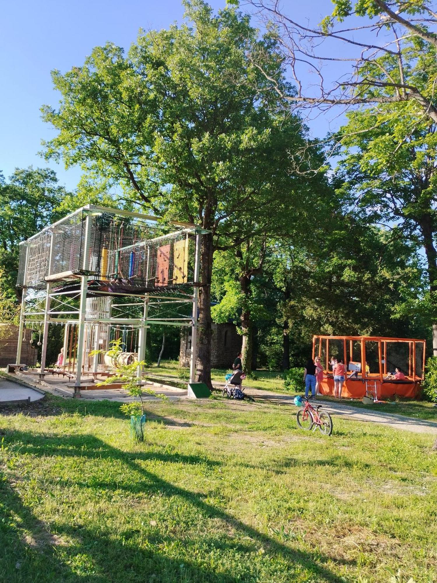 Camping Domaine De Senaud Albon Екстериор снимка