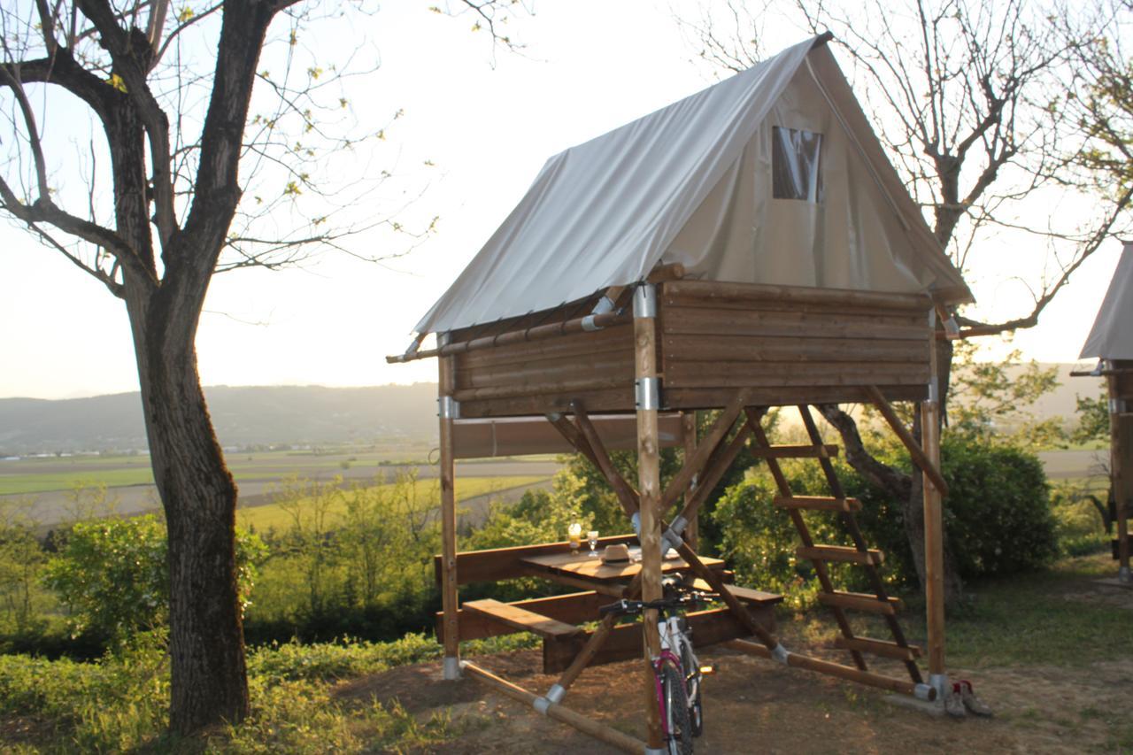 Camping Domaine De Senaud Albon Екстериор снимка